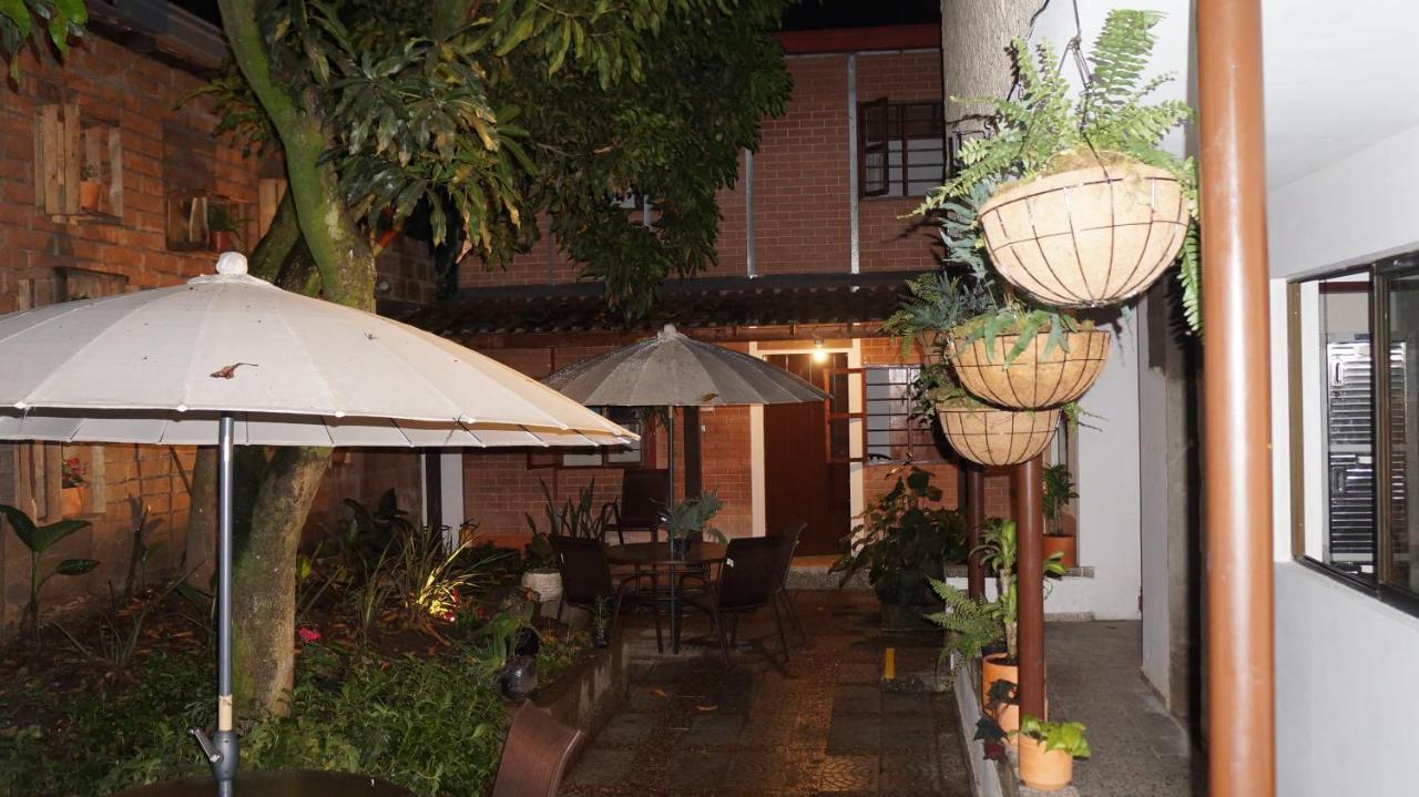 Hotel El Jardin De La 10 Medellín Exteriér fotografie